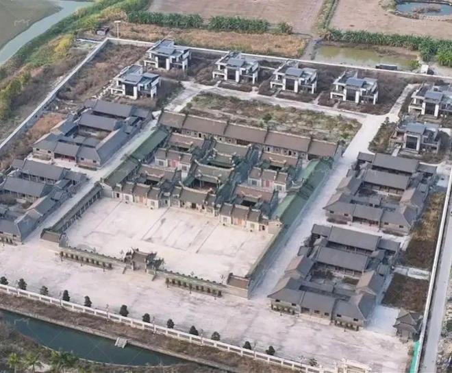 LYSEA落户淮海中路汕头过亿违建豪宅被拆除ky开元棋牌哈佛演讲女生引发争议K11 E(图28)